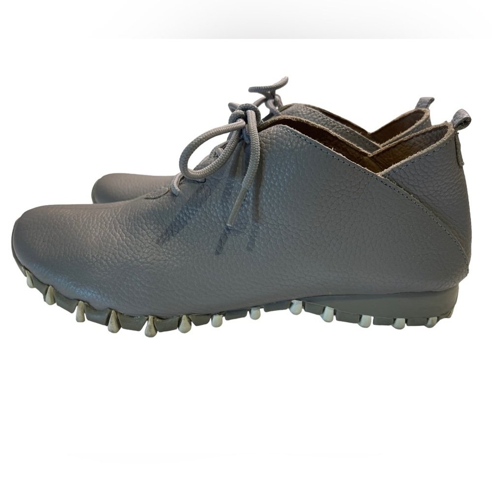 LitFoot - supple leather dress sneaker - gray - Size 36